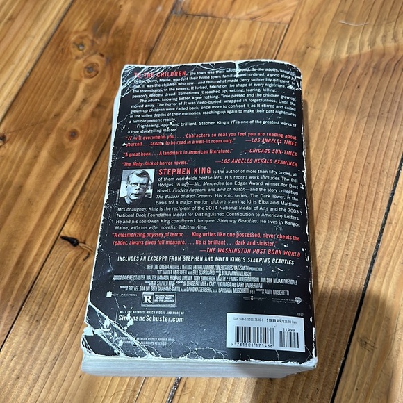Stephen King It Book - Picture 2 of 2